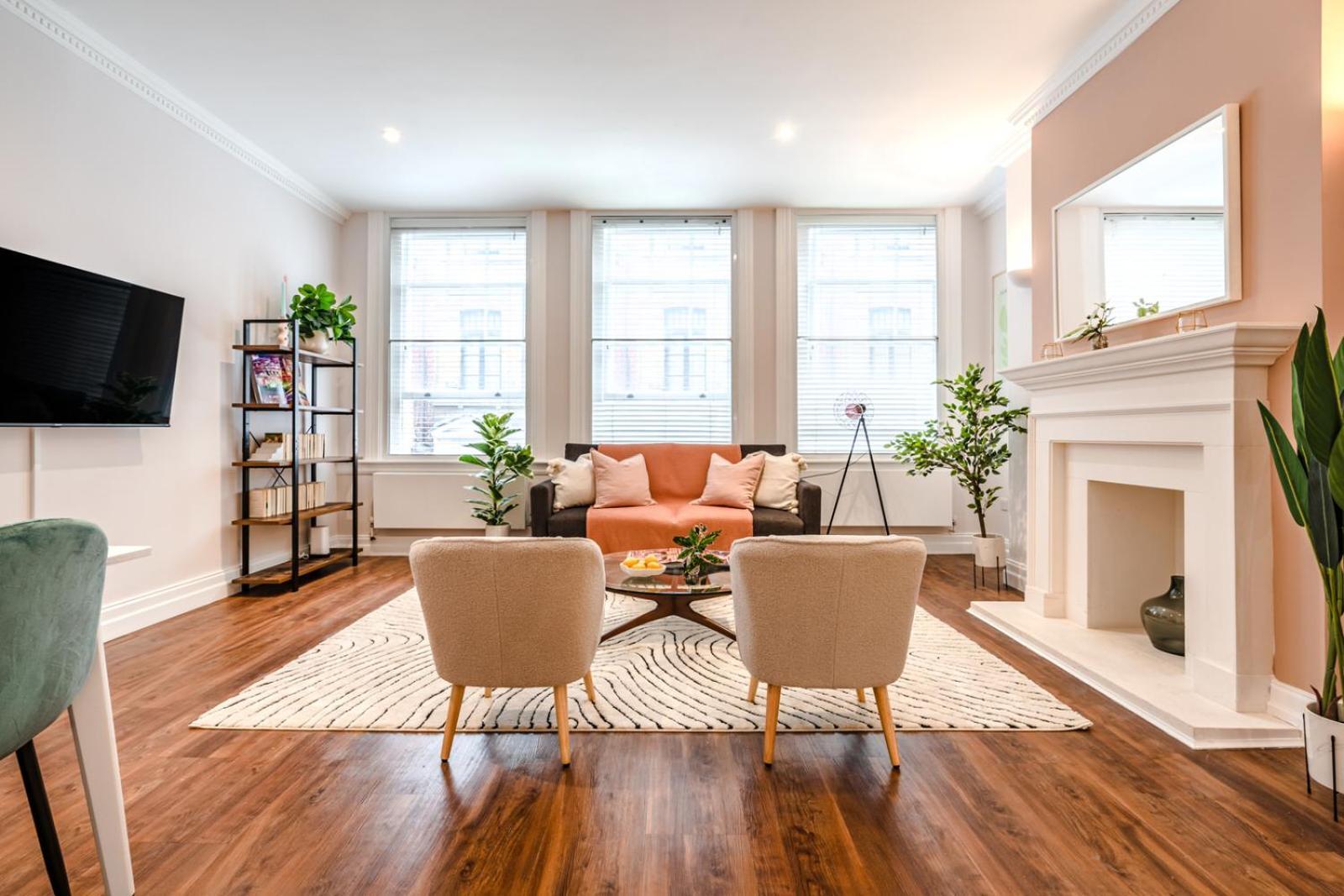 Be London - The Soho Residences Экстерьер фото